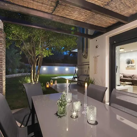 Tatil Evi Ferienhaus Mit Privatpool Fuer 8 Personen Ca 200 Qm In Koskinou, Dodekanes Rhodos