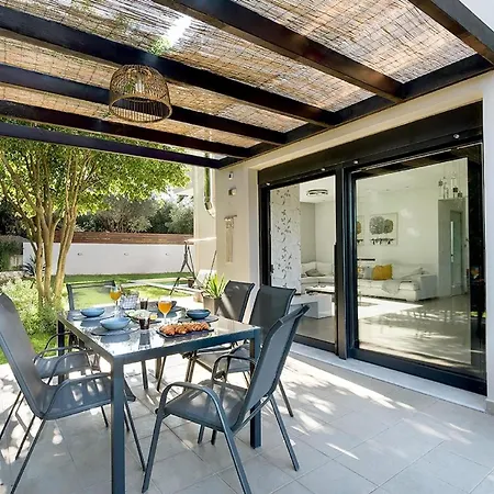 Ferienhaus Mit Privatpool Fuer 8 Personen Ca 200 Qm In Koskinou, Dodekanes Rhodos Σπίτι διακοπών *